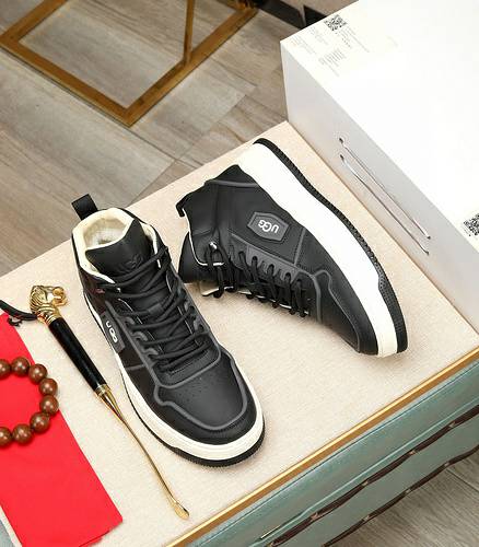 Picture of UGG Shoes Men _SKUfw150350997fw